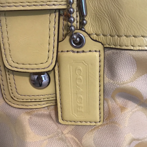 Coach Signature Yellow Handbag - Picture 3 of 16